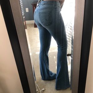 Hudson mid rise flare jean size 28